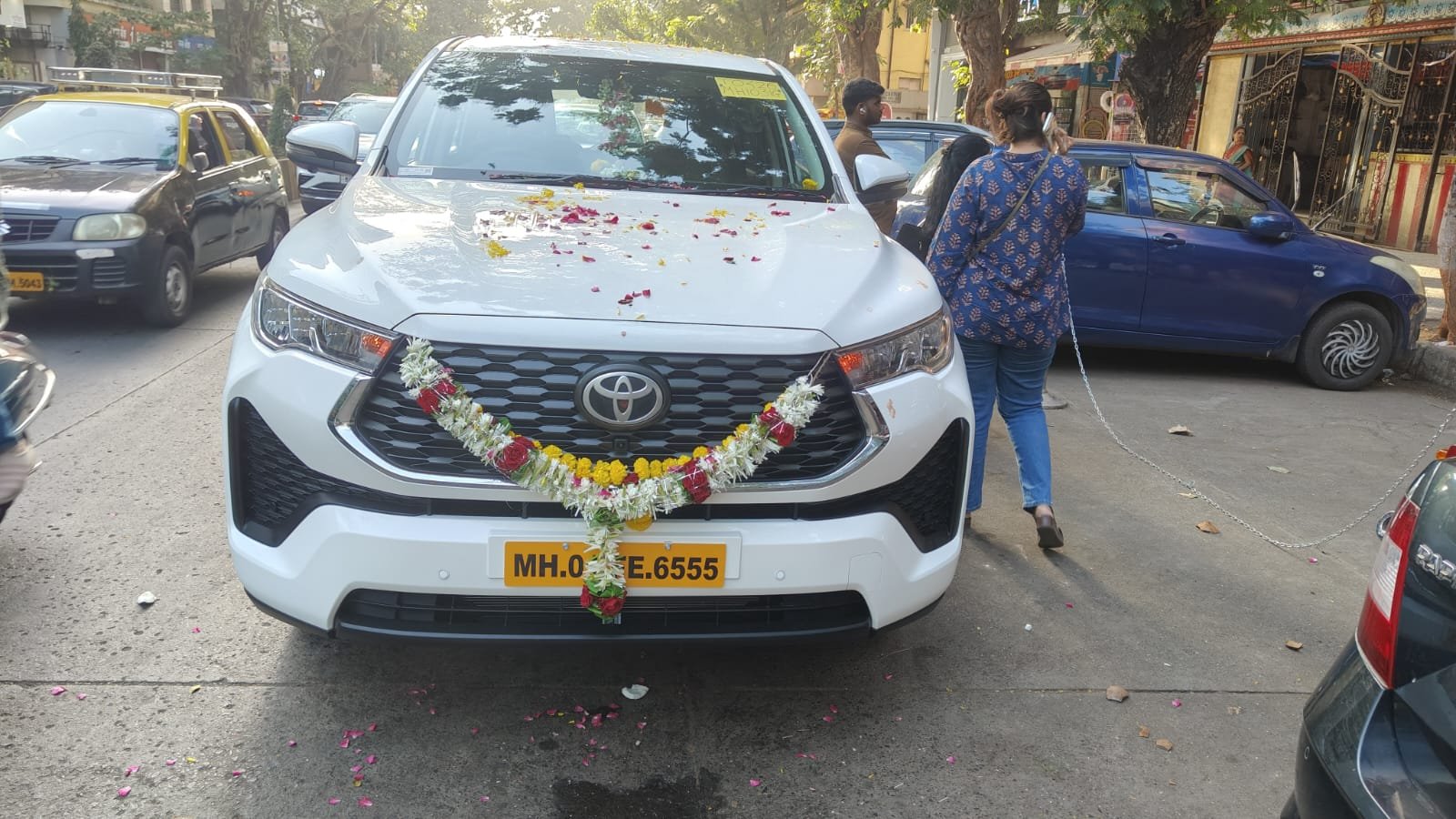 Cably car decorated for a special occasion pickup in Mumbai